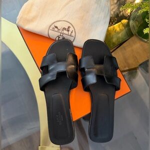 Hermes Oran Black Leather Sandals